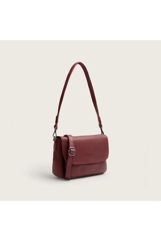 Chesterfield -  