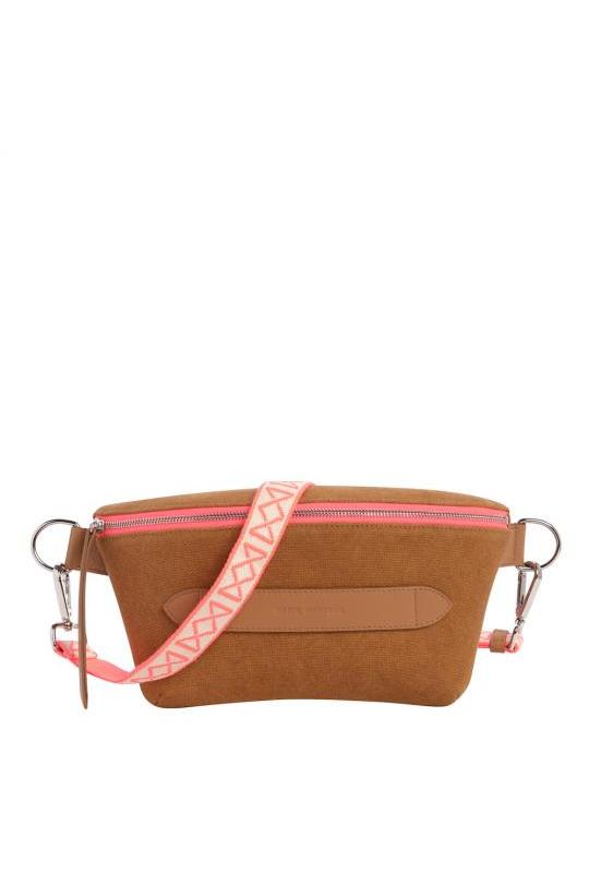 Marie Martens -  Canvas camel